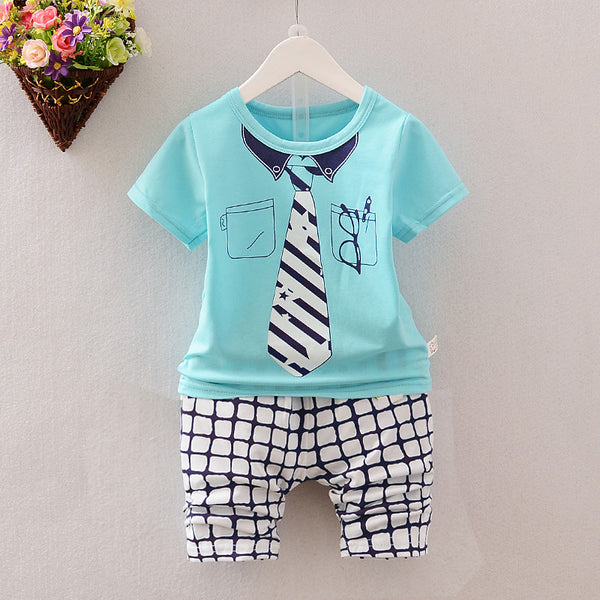 Printed set to look just like mommy or daddy when they go to work. - Here Comes A Baby