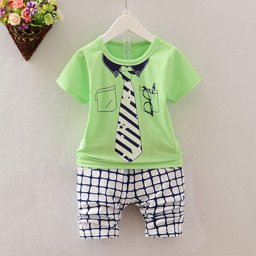 Printed set to look just like mommy or daddy when they go to work. - Here Comes A Baby